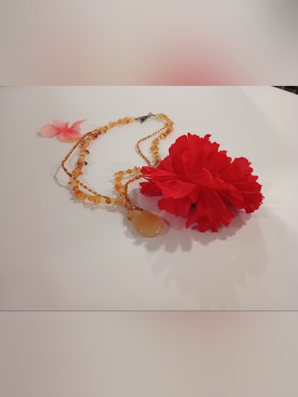 Elegant Orange Beaded Agate Pendant Necklace